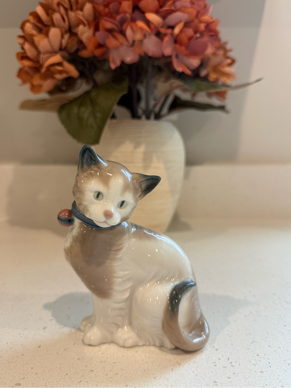 Vtg. NAO LLADRO Kitten Cat w/ Jingle Ball Collar Porcelain Figurine 1983 Rare